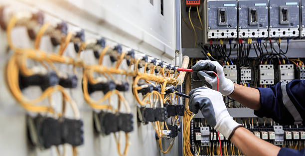 Professional Electrician technician working in Woodville, TX